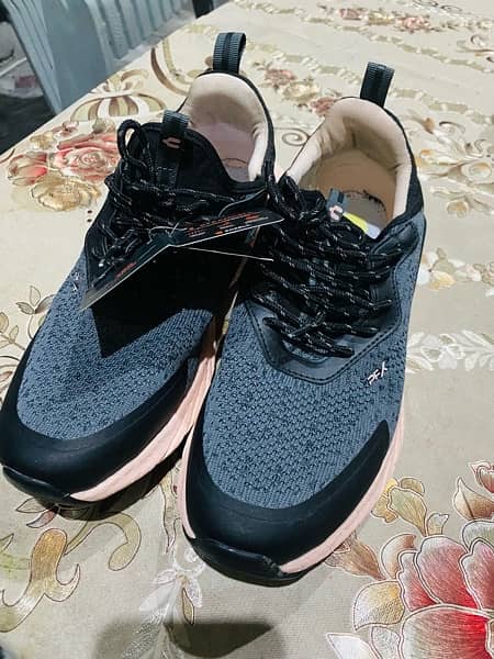 PFX Charly Vigorate Women’s Black and Pink Running Shoes 5