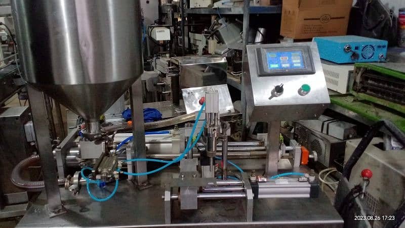 Liquid/paste filler 18