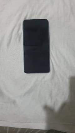 samsung galaxy A32. Full box with charger, like new, be given a case 0