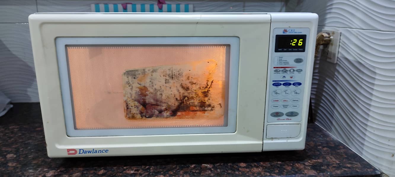 Dawlance Grilling Microwave Oven Model DW-180 G 2