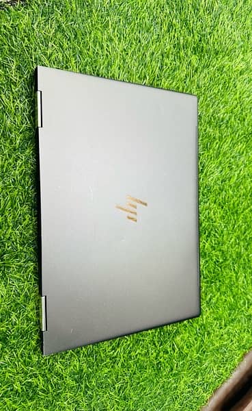 HP SPECTRE 13 (GOLD PLATE) Core i7 8th Generation (512gb) NVME SSD 13