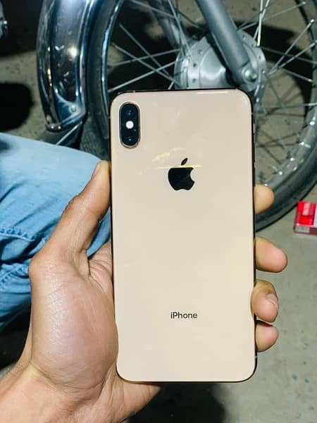 iphone xs max 256 (gold) (pta approved) urjent sale 2