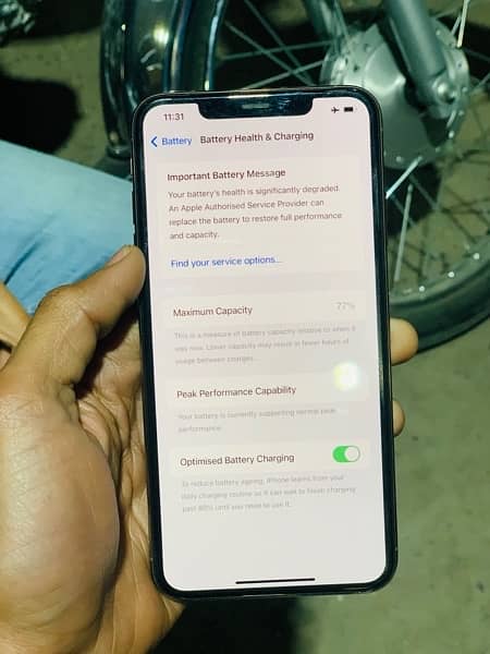iphone xs max 256 (gold) (pta approved) urjent sale 3