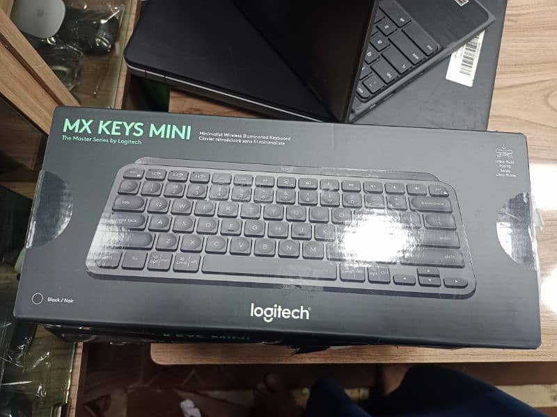 logitech mx keys mini Bluetooth wireless keyboard 4