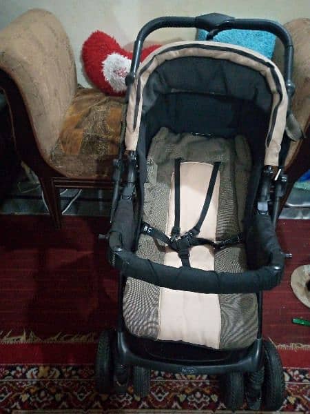 imported baby pram good condition hai heavy tires k sth 2 in 1 hai 1