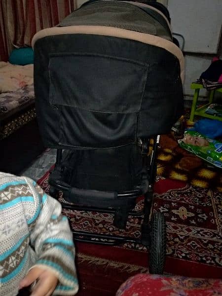 imported baby pram good condition hai heavy tires k sth 2 in 1 hai 3