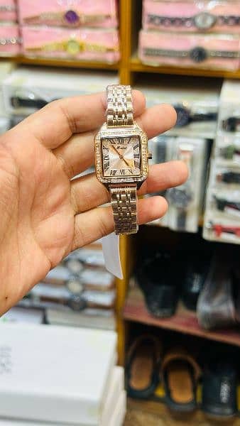 ladies watches contact me on whatsapp 03009478225 7