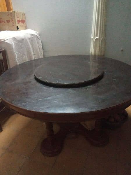 Dining table for sale with 6 chairs 3