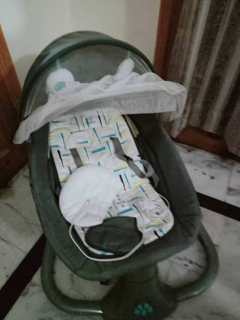 Baby car seat / Car seat / Carry cot / Swing for sale 4