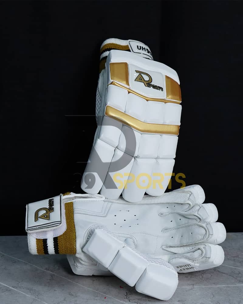 Cricket batting gloves/ sports gloves 5