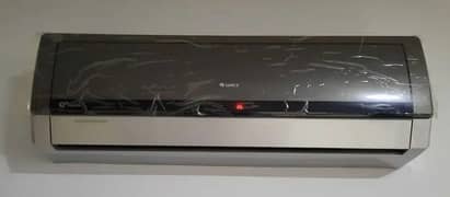 Gree 1.5 ton used invertr Ac Heat and C00l Best Conditions 19000btu