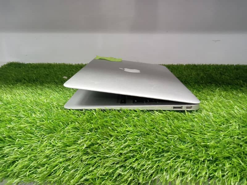 MacBook Air 2012 0