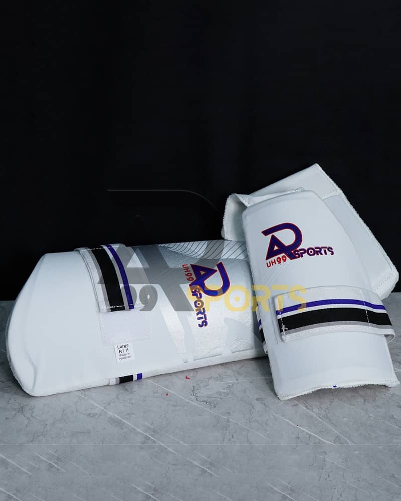 Premium cricket thai pad, design for professional cricketers and coach 5