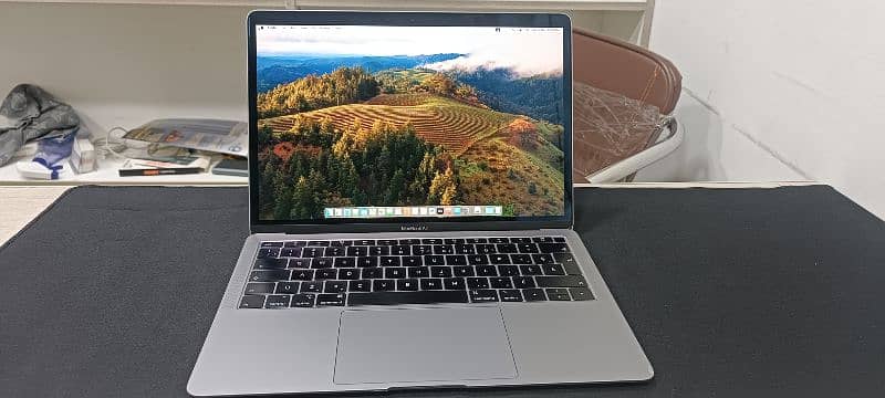 Apple MacBook air 2018 13" 1