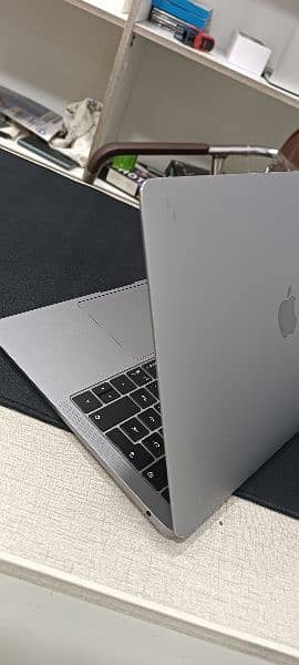 Apple MacBook air 2018 13" 12