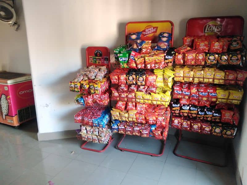 Canteen cabin & items for sale, complete package. 4