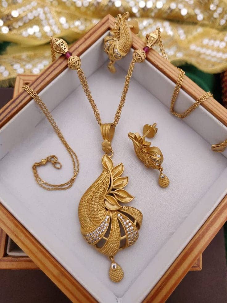 24 carat Gold Jewellery|Jewellery Designs|Collection of Diamond, Gold 10