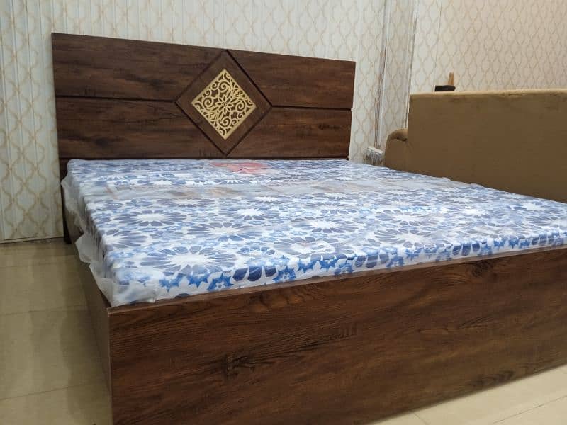 bed set / king size bed / queen bed /wooden bed set / double bed 0