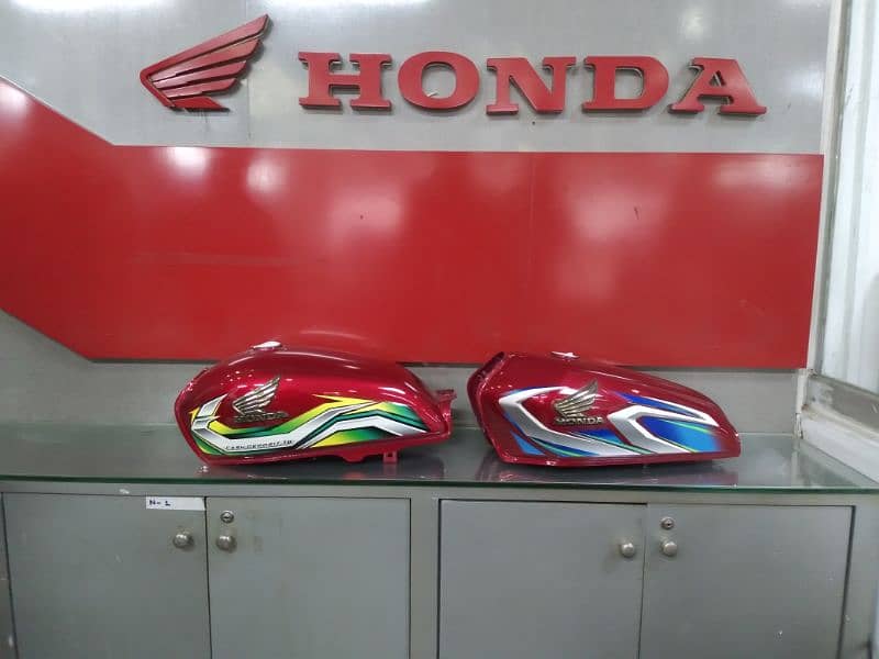 Honda All Bikes Original Fuel Tanks and Spare Parts Available 3