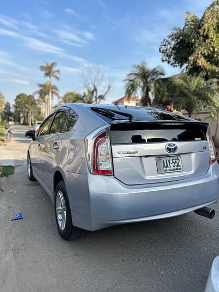 toyota prius hybrid 2