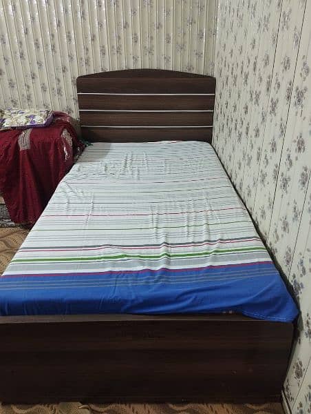 WOODEN SINGLE BED WITH MATTRESS SIDE TABLE AND DRESSING 4