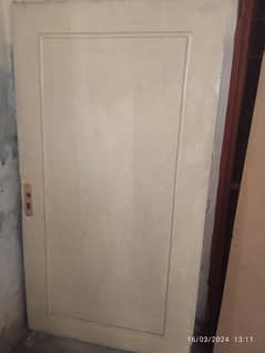wooden door 9/10 condition