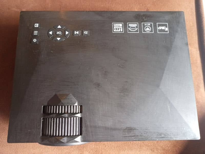 PROJECTOR FOR SALE WITH WIFI 0