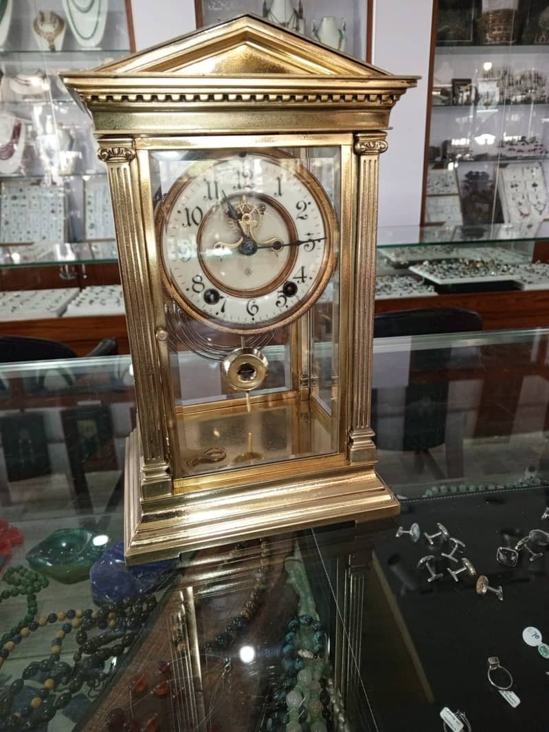 Antique clock 0