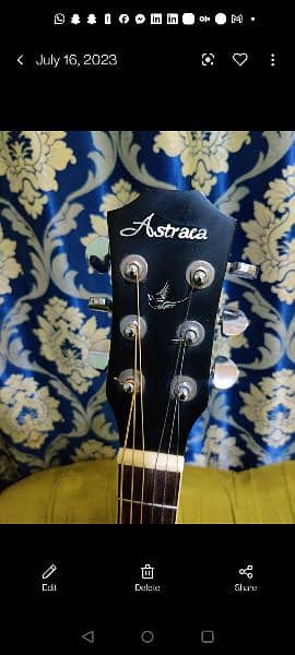 Professional Acoustic guitar 41 inch Just like new. 2