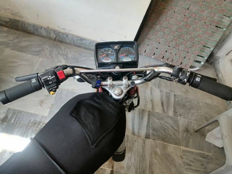 Honda 125 2019 karachi number 11