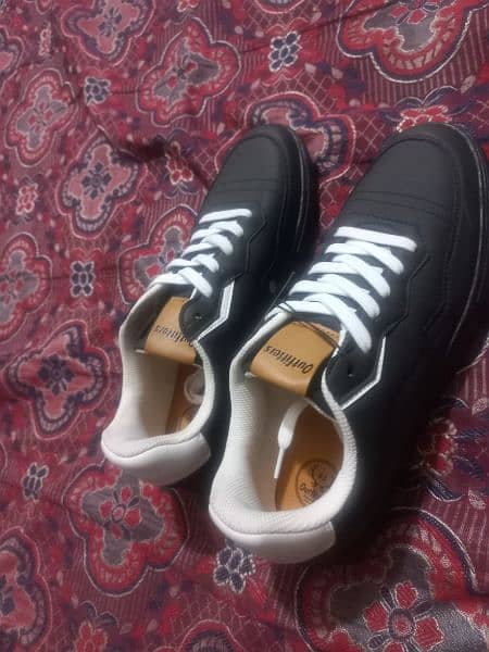 Outfitter basic sneaker Brand new 43 size 2