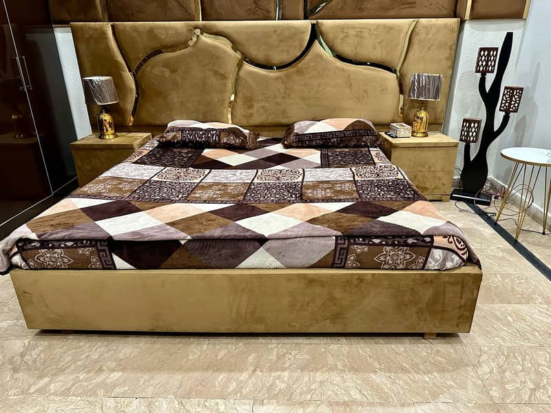 bed sides dressing/ selling complete home furniture 4