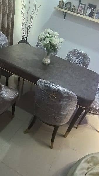 Modern Dining Table 12