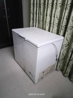 Hair deep freezer slightly used