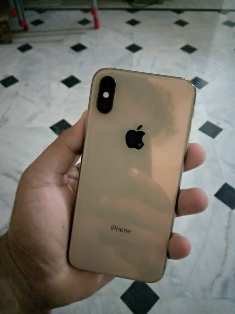 iPhone XS gold 0