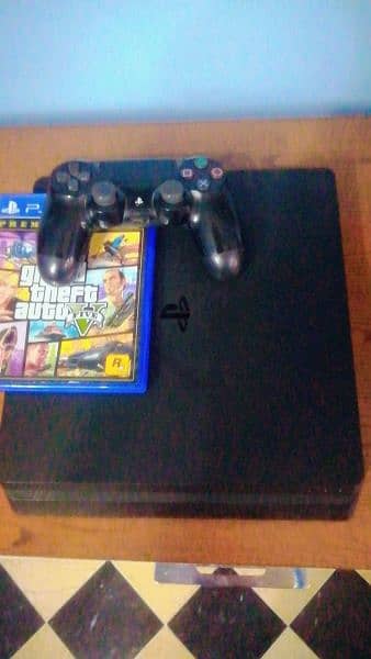 PS4 4 slim with 1 Gta 5 with 1 controller 6