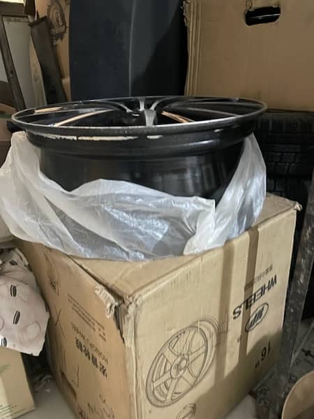 17 inch Alloy Rims 1