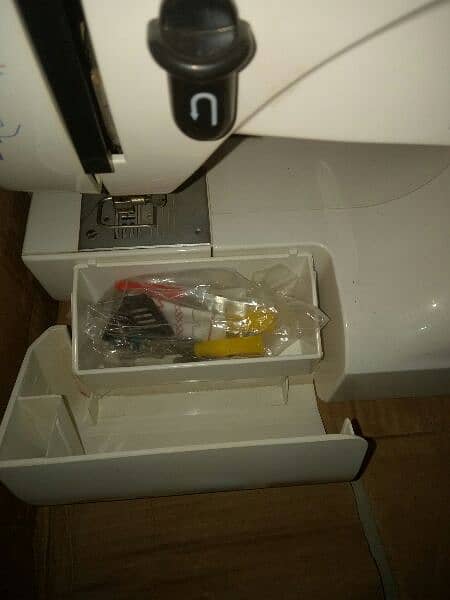 Lervia Embroidery Sewing Machine 12