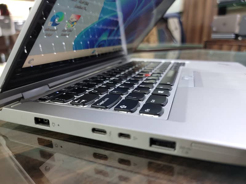 Lenovo Thinkpad Yoga X380 | 16GB | SSD | X360 | Tablet | Laptop | 3