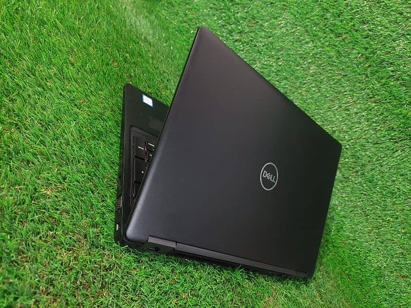 Laptop DELL Latitude 5590 Core i5 (8th Gen) 1