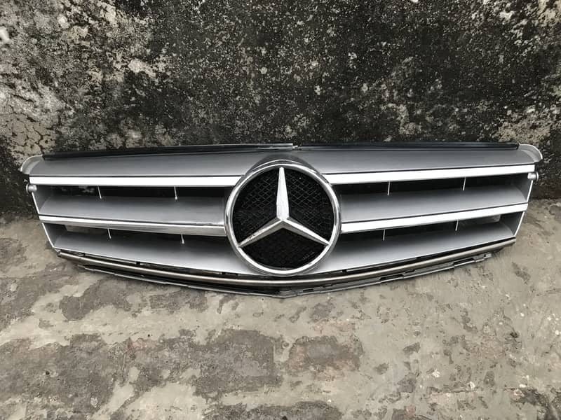 Mercedes Benz emblembadge W123W126W124W202W203W204W211W220 4