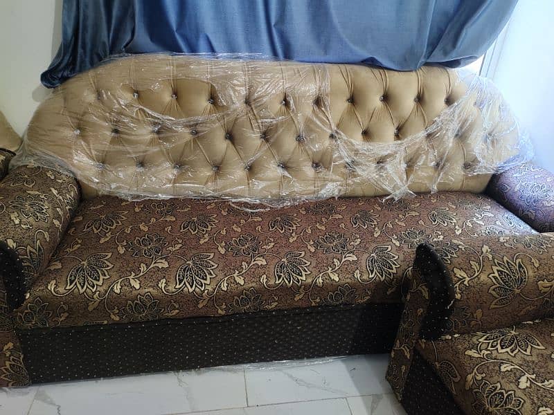 Sofa set for sale in Good price 0