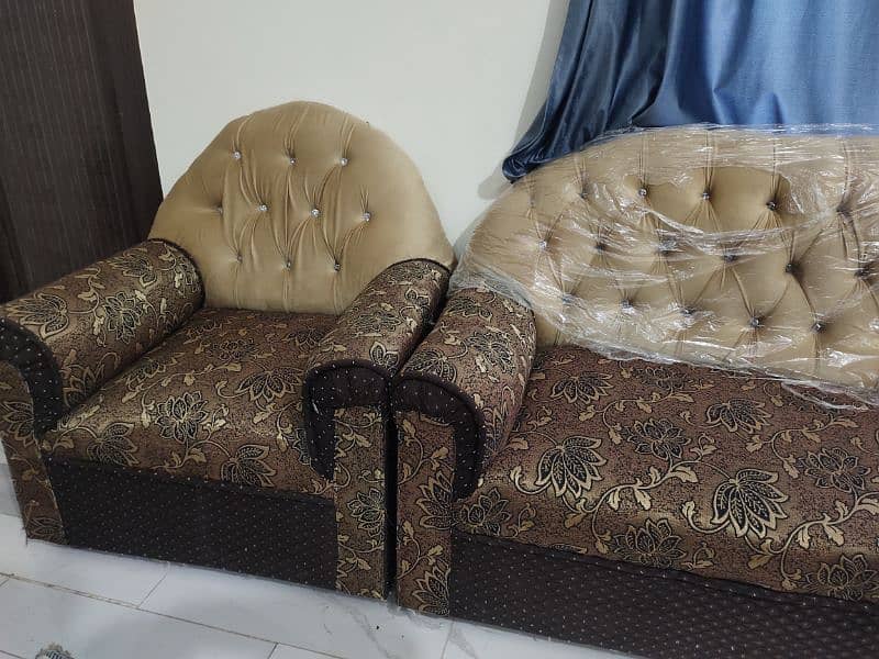 Sofa set for sale in Good price 1