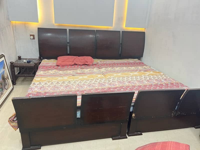 2 single beds with 2  mattress 1