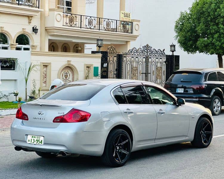 Nissan Skyline Infiniti G37S 3500cc 2013,,Exchange with Vezel Surf 4