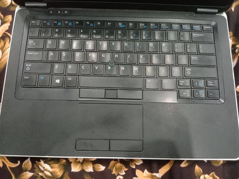 Dell laptop Latitude I5 0