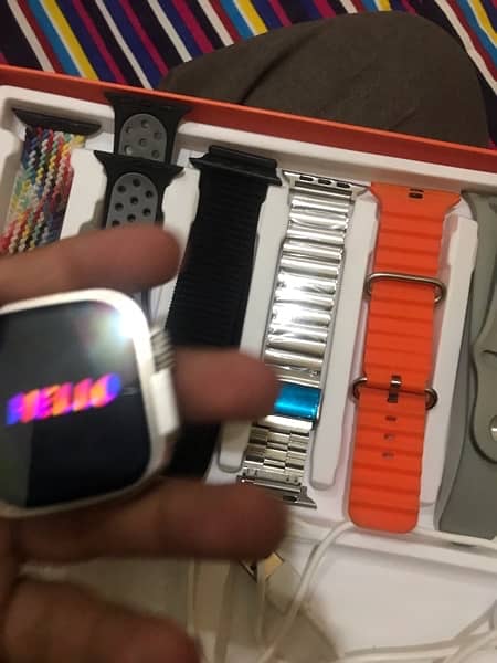 Y20 series watch ultra mobile connected 10/10 condition 4