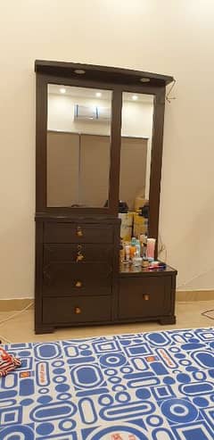 Dresser with Dual Mirrors 0