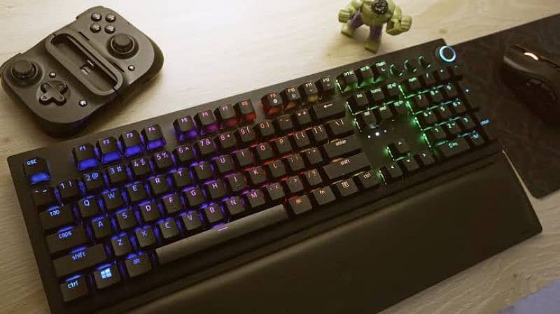 Razer RGB Wireless Gaming Keyboard With RGB Razer Gaming Mouse 0