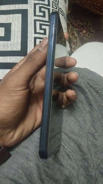 Infinix note 12 8/128 with box charger 1